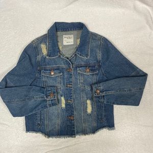 Salvaje Denim Distressed Jean Jacket Size large Distressed Hem Super Cute!